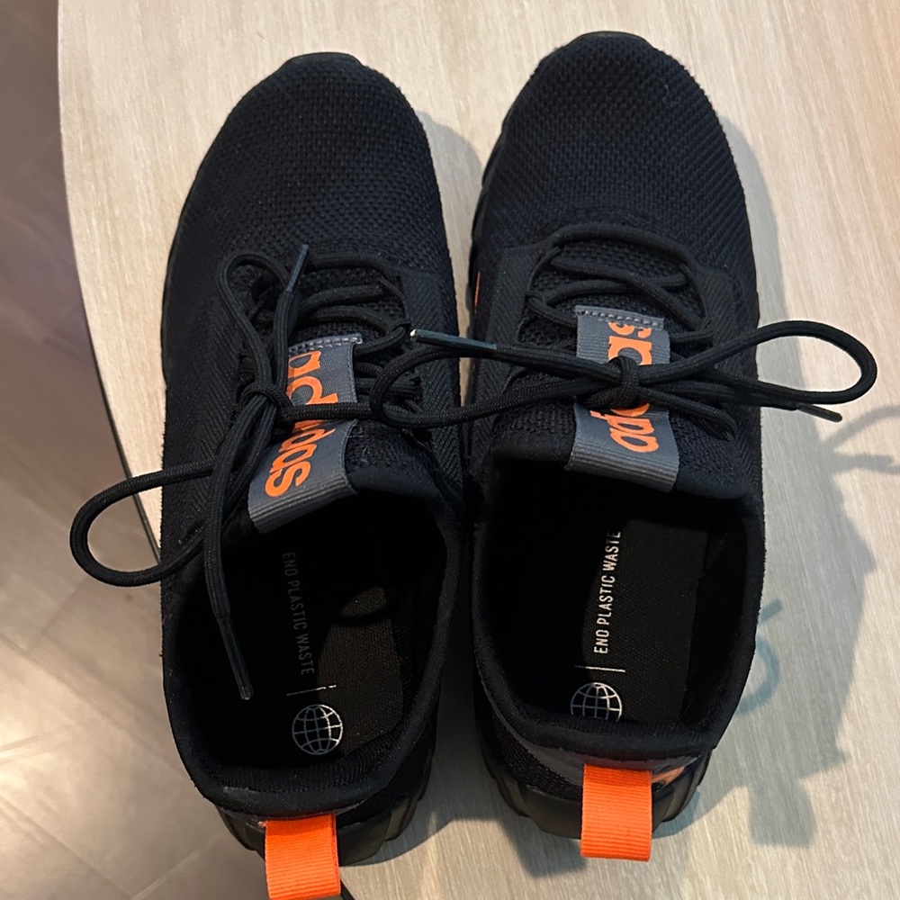 Black and Orange Sneakers Adidas Kaptir